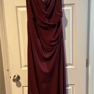 Elegant Burgundy Evening Dress